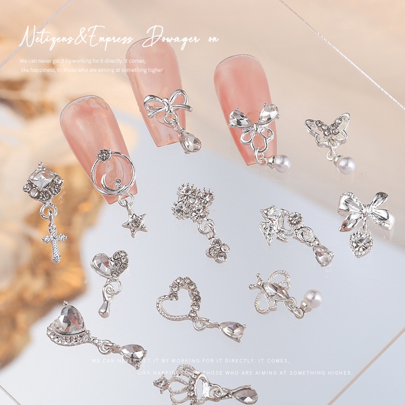 Phụ Kiện Trang Trí Móng Tay Hình Nơ Vương Miện Trái Tim Bằng Kim Loại