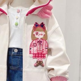 Áo khoác nữ mùa thu 2023 mới ngọt ngào phong cách trung học cơ sở giản dị phong cách khuôn viên trường áo hoodie hợp thờ