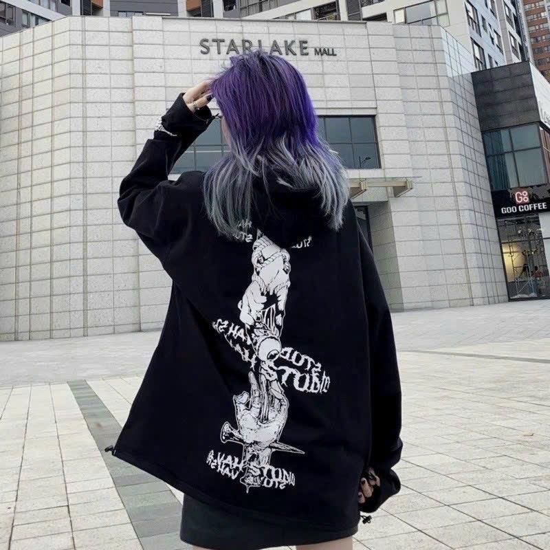 Áo khoác hoodie in Devil form rộng dưới 70kg