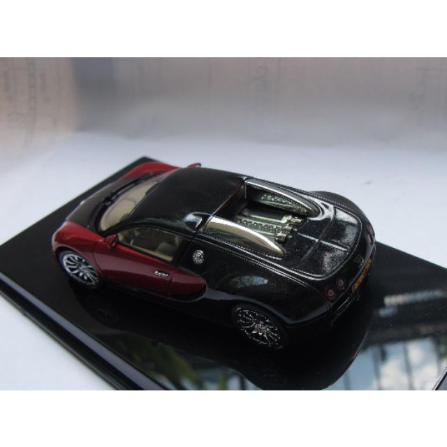 Xe mô hình Auto Art 1:43 - Bugatti Veyron Màu đen đỏ , hàng siêu hiếmTặng ô tô