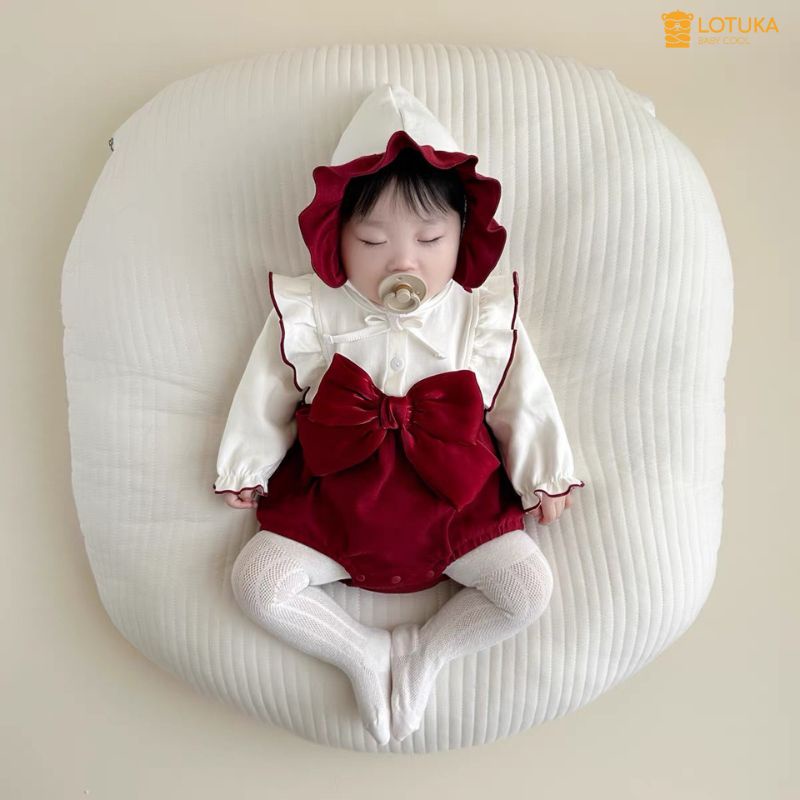 Body Yếm Tiểu Thư Đính Nơ Lót Lông Nhung Ấm Áp Cho Bé, Bodysuit LOTUKA Cho Bé Gái, Quần Áo Trẻ Em Size 3-12kg