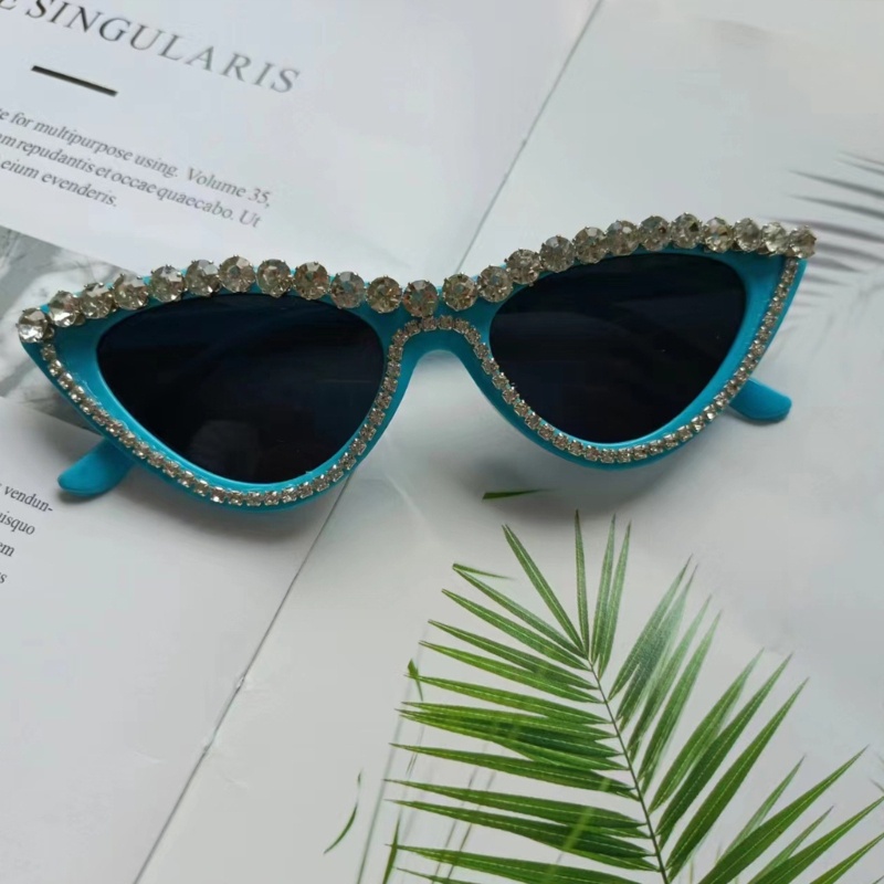 Kính Mát Mắt Mèo Đính Đá Thời Trang Cho Nữ
