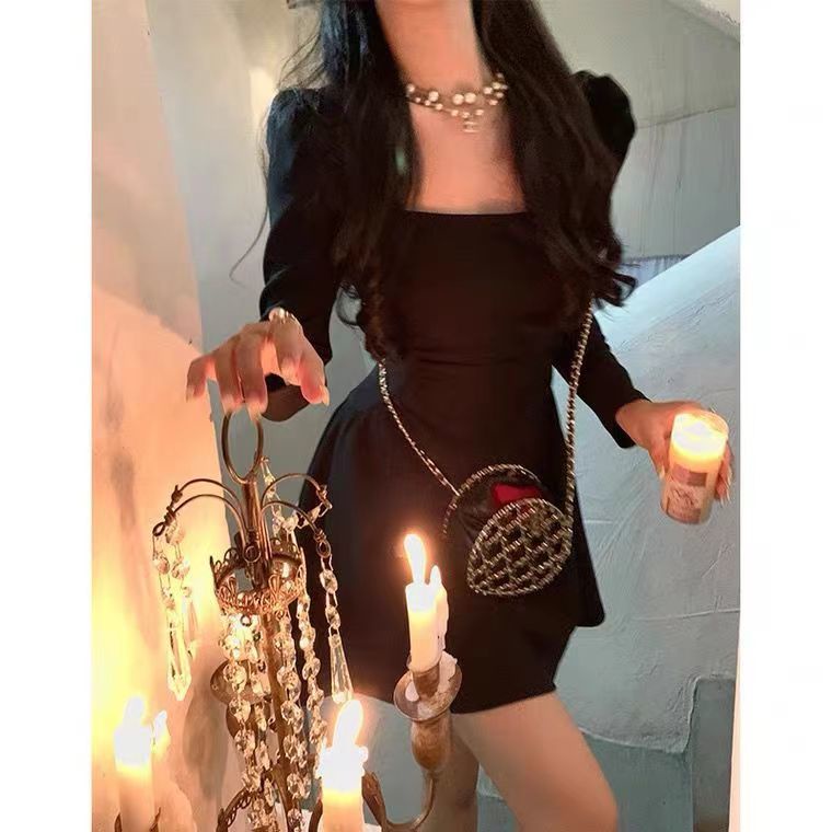 Đầm COZOK tay dài cổ vuông màu trơn thời trang dành cho nữ
