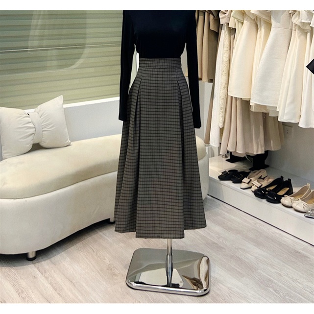 Chân váy kẻ vintage dáng dài