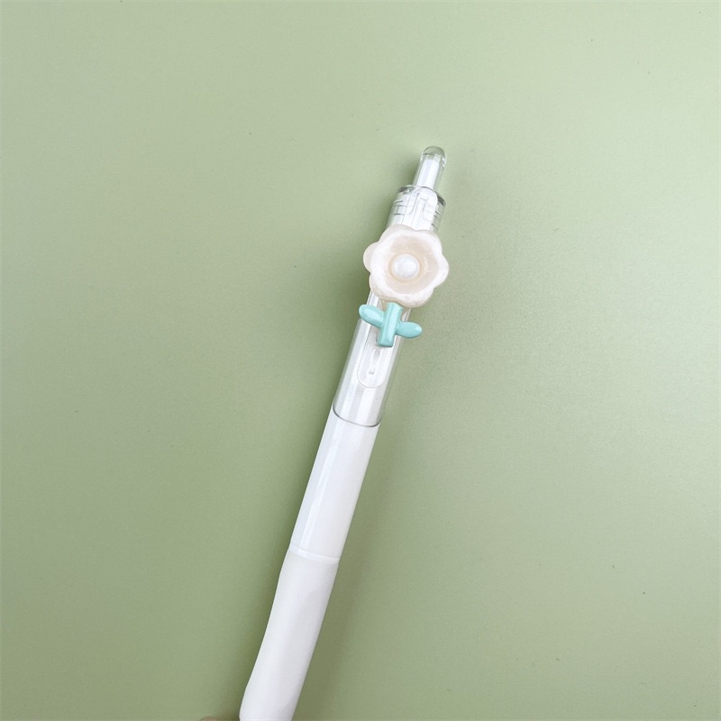 Bút Bi Bấm deli dupe gắn charm hoa nhí Mực Gel Đen Ngòi 0.5mm đáng yêu