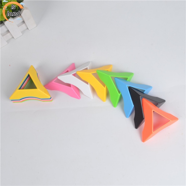Giá Đỡ Khối Rubik Hình Tam Giác Bằng Nhựa 7.5cm Nhiều Màu Sắc