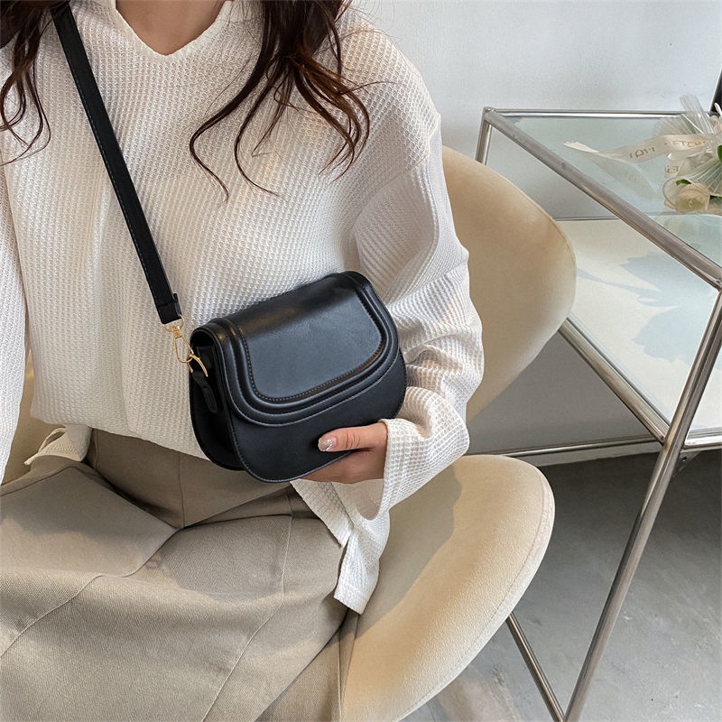 Túi Xách Nữ Đeo Vai Kiểu Yên Ngựa Thời Trang Cá Tính