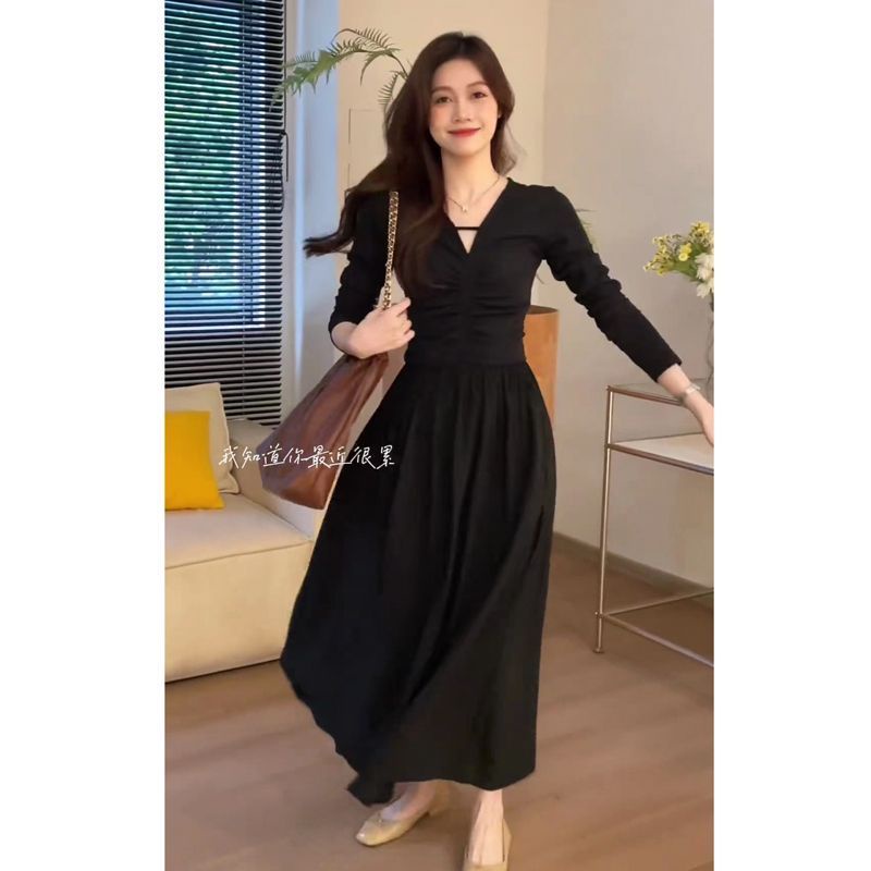 Đầm Nữ Cổ Chữ v Màu Đen Phối Bèo Phong Cách Pháp Thanh Lịch