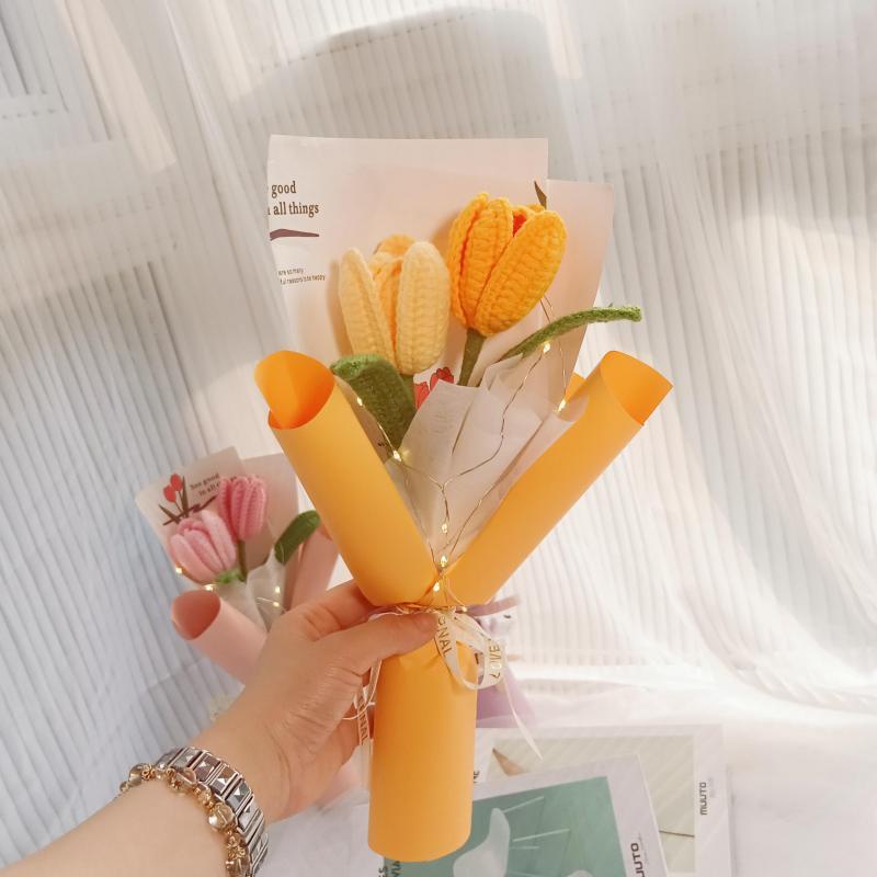 Hoa Tulip Handmade loang màu siêu xinh,bó hoa tốt nghiệp cute handmade làm từ len mix,tặng người yêu