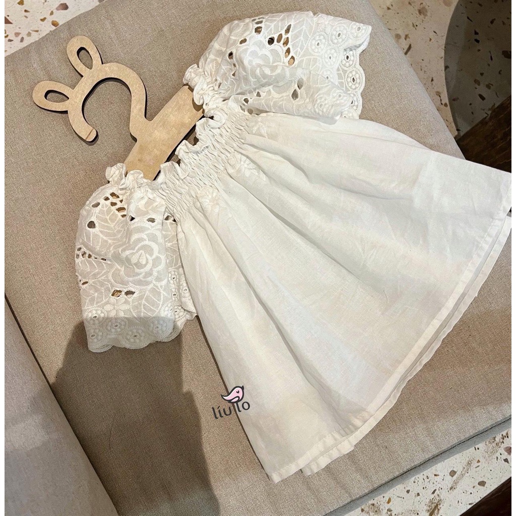 Set Bộ Áo + Chân Váy Vải Ren Mềm Xinh Xắn Cho Bé