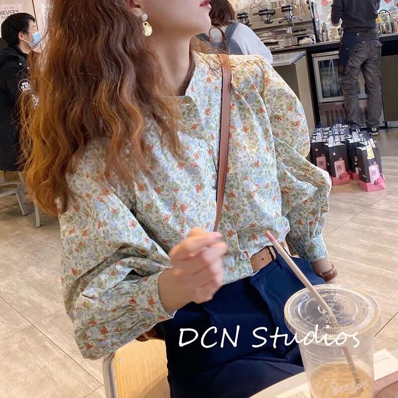 Áo Sơ Mi Cổ Đứng Họa Tiết Hoa Nhài Nhỏ Màu Xanh Lá Nhạt Phong Cách Hàn Quốc Cổ Điển Thời Trang Mùa Thu Hàng Mới