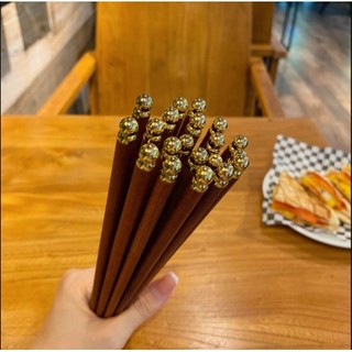Đôi Đũa Gỗ Thân Thiện Với Môi Trường