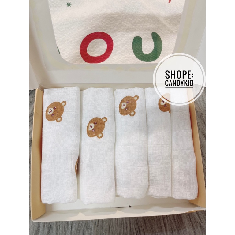 Khăn sữa sợi tre cho bé.