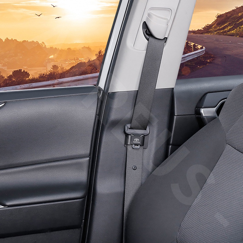 Chốt Khóa Dây Đai An Toàn Bằng Sợi carbon Cho Xe Hơi toyota agya raize calya Avanzaveloz rush kijang innova yaris corolla cross