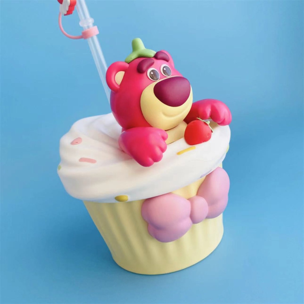 Bình Nước Hình Gấu Dâu Tây Hoạt Hình disney Dễ Thương Có Ống Hút Dưới Dâu Tây