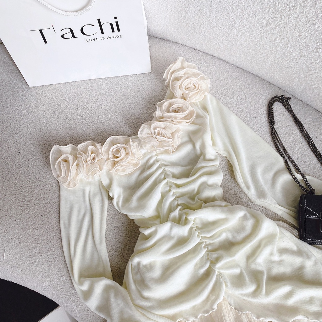 SEt áo lệch vai kết hoa nhún rút thân +chân váy