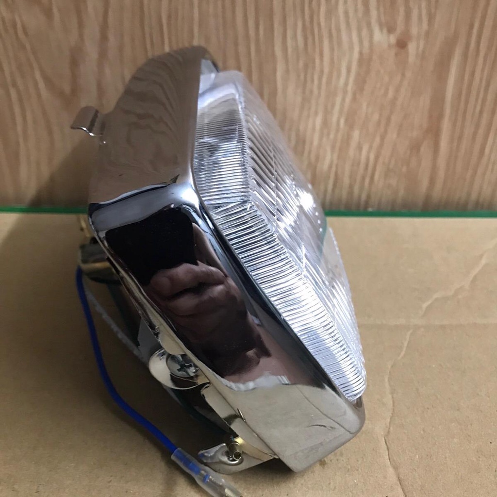 Bộ pha đèn xe cup 82