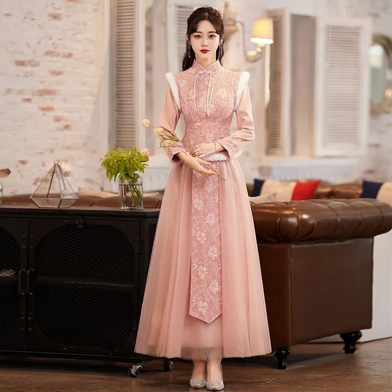 Đầm Sườn Xám Cách Tân Phong Cách Trung Hoa Mới 2024 Cho Cô Dâu