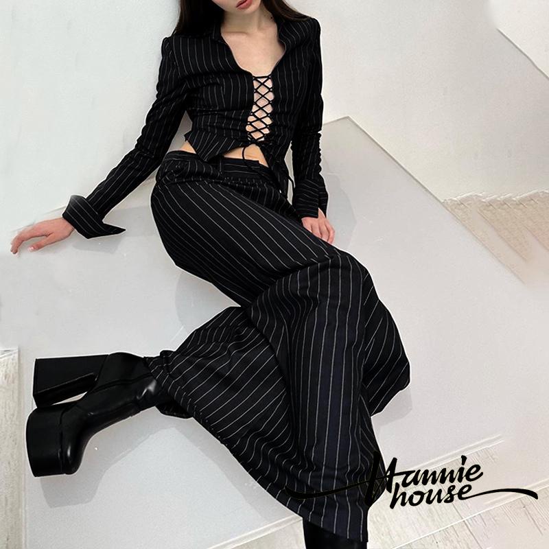 Áo crop Top Tay Dài Kẻ Sọc / Chân Váy Có Cúc Thời Trang Nữ Tính