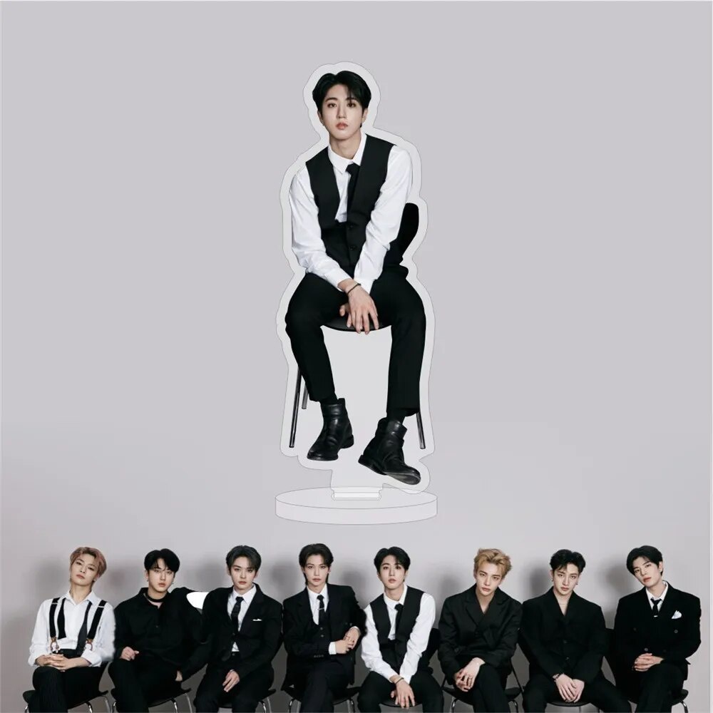 Mô hình Standee Stray Kids NACIFIC Acrylic Hyunjin Felix Han Lee 06 Phụ kiện trang trí để bàn góc học tập