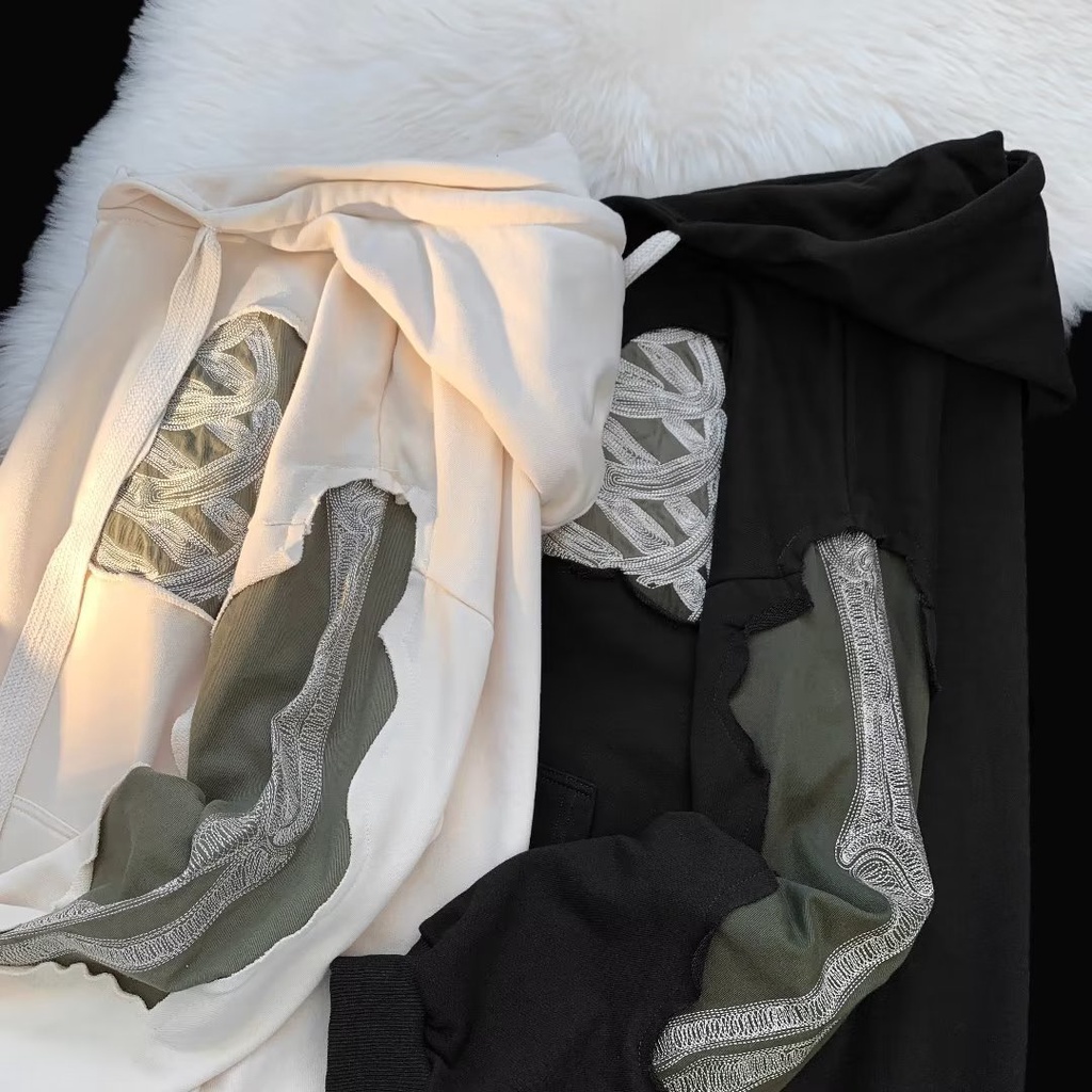 Áo hoodie Thêu Vá Lỗ Phong Cách Đường Phố Mỹ Màu Tối Cho Cặp Đôi
