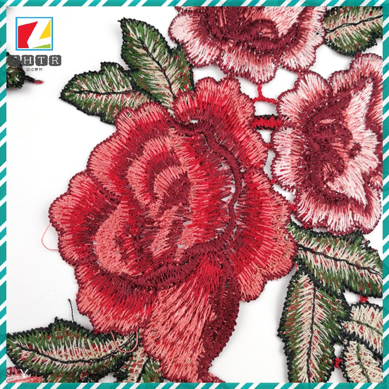 Bộ 4 Chiếc tairanzh Thêu Hoa