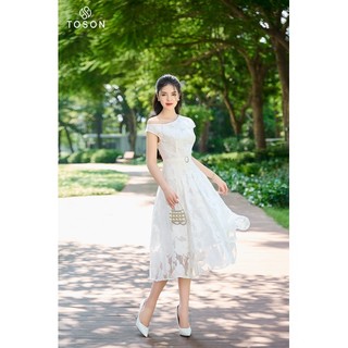 Đầm organza họa tiết hoa trắng, dáng xòe  lệch vai 41052W33 Toson
