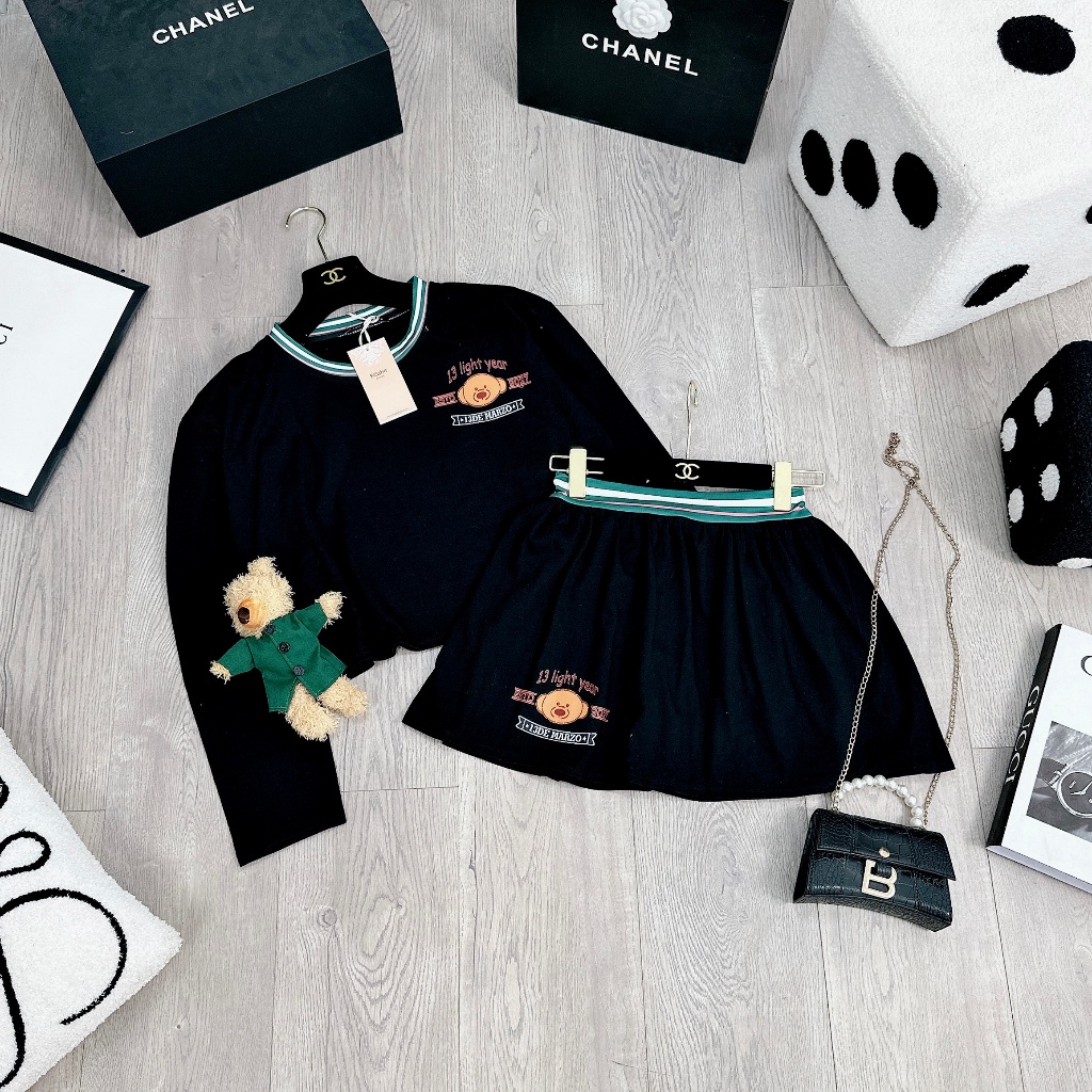 Set áo dài tay mix chân váy phối kẻ kèm gấu siêu hot BN572CCC