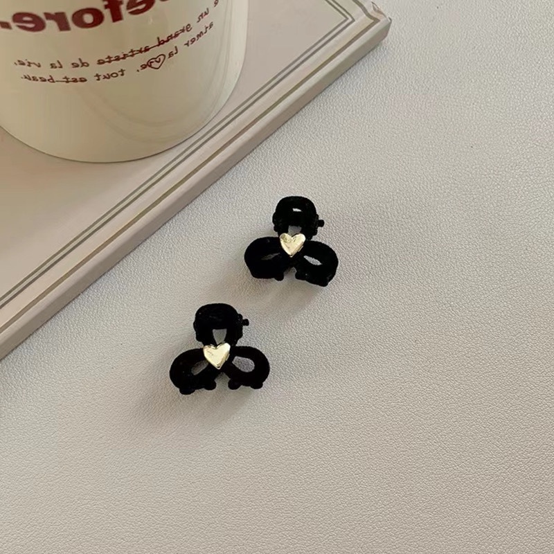 Kẹp tóc mái vải nhung hoa 3 cánh kèm nơ và trái tim xinh xắn K116