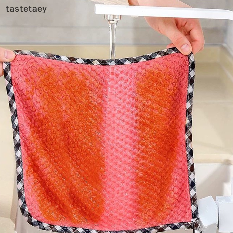 Tast Khăn Lông Cừu San Hô Lau Chùi Không Bám Dầu Có Thể Treo Được Hai Mặt