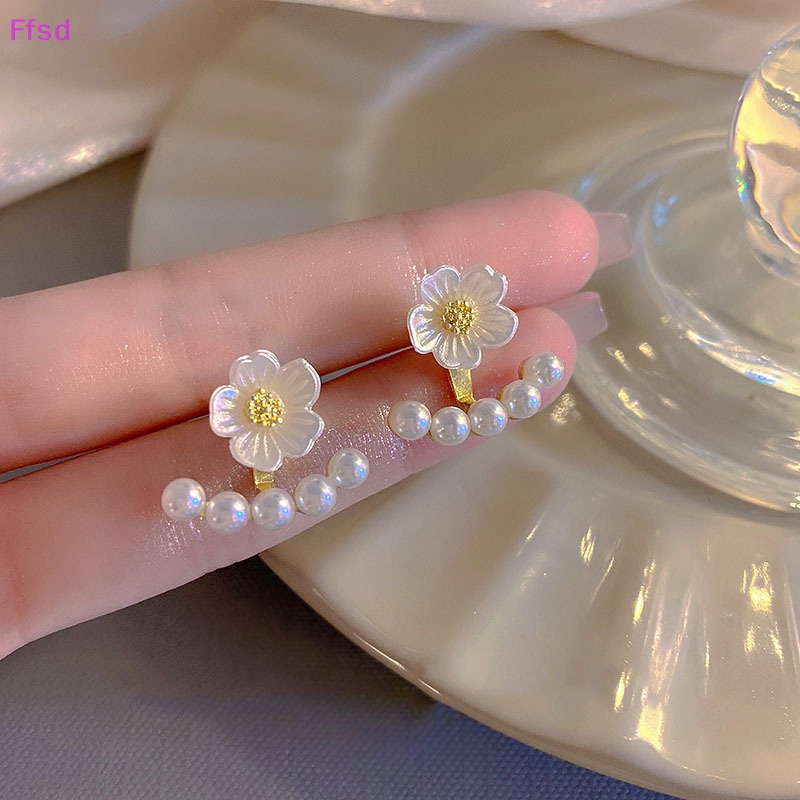 Luimo Bông Tai Ngọc Trai Hình Bông Hoa Phong Cách Hàn Quốc Dễ Thương Thời Trang Cho Nữ