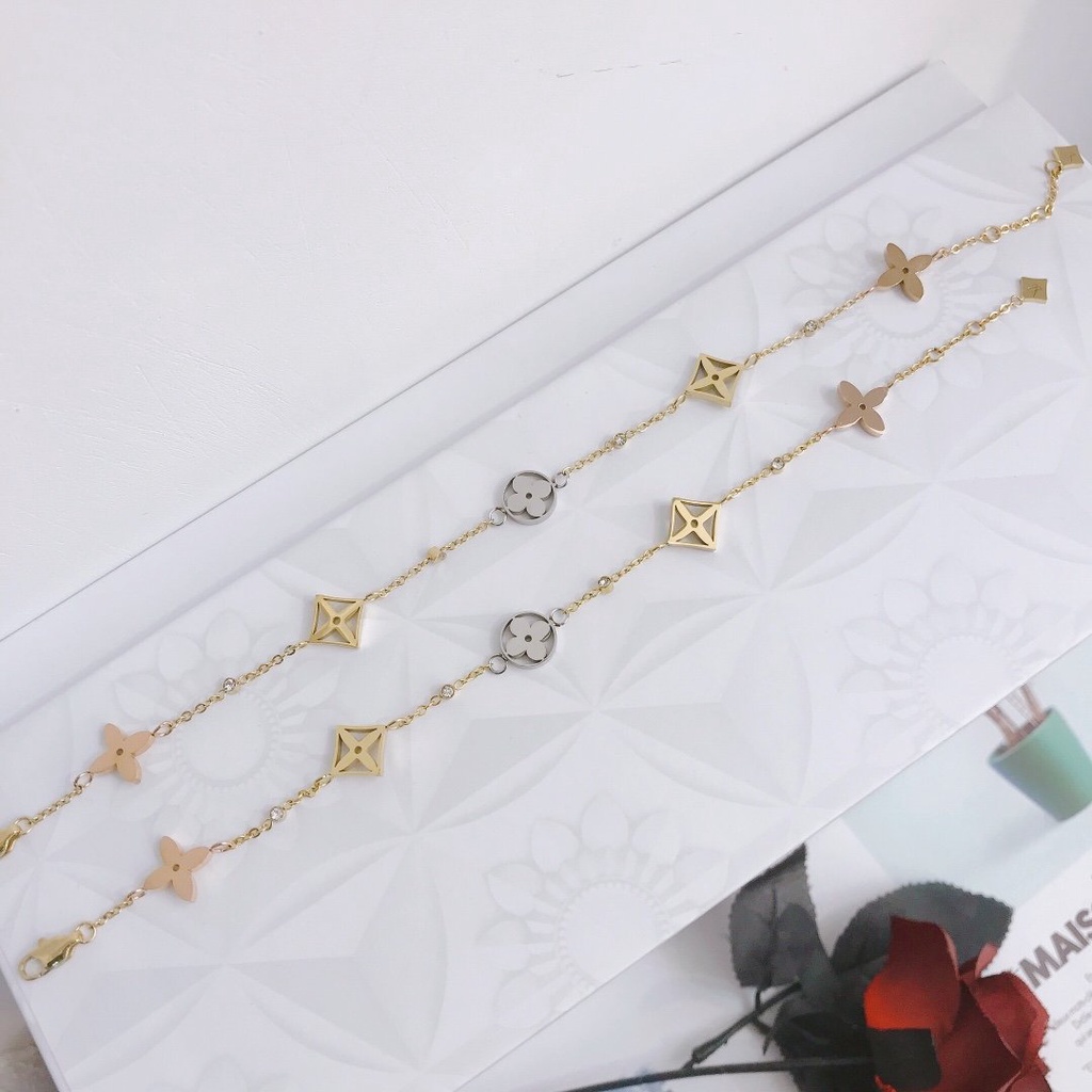 Vòng Tay louis vuitton Bằng Thép Titan Khắc Chữ lv monogram