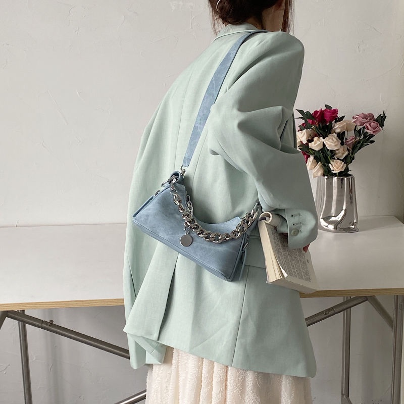 🅽🅴🆆  Niche Túi Đeo Chéo Vải denim Màu Xanh Dương Phối Dây Xích Thời Trang 2023 Cho Nữ