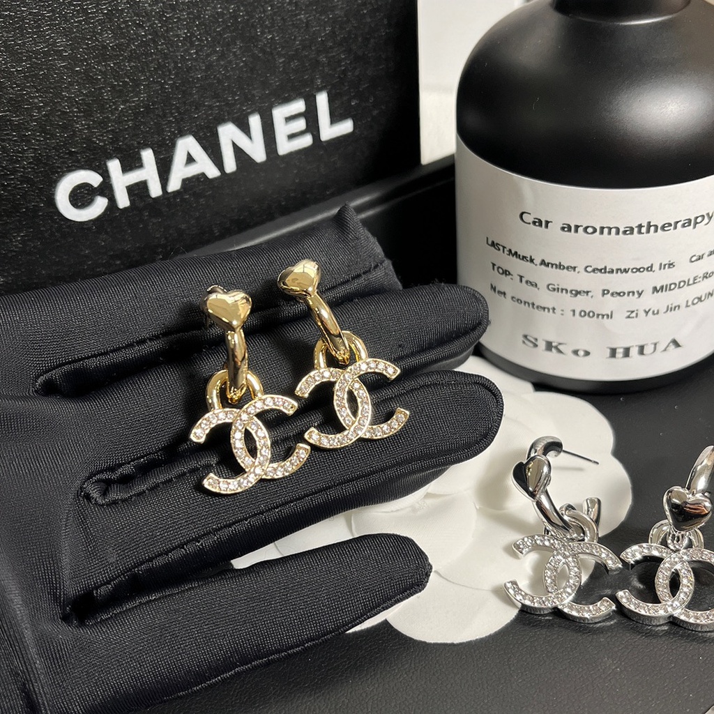 Thời Trang Bông Tai Tròn Bằng Thép Titan Chống Nước Không Gỉ In logo Chữ Cá Tính Cho Nữ