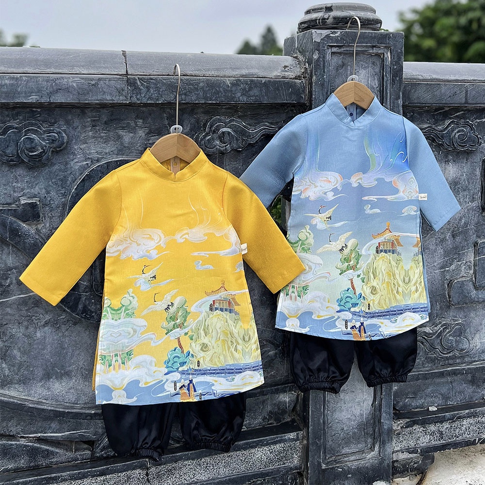 Set áo dài bé trai in Hạc Vân Sơn chất taffta nhũ kèm quần bo lai cách tân gọn gàng MamLa