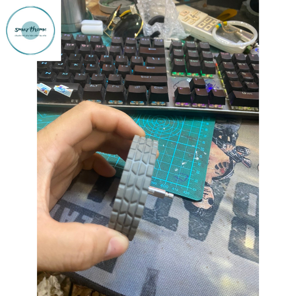 bánh xe theo máy Ecovacs DE53, DE55, DE33, DE35, DD35, DJ35 DD33, DD37, DG710, DG716, OZMO 900