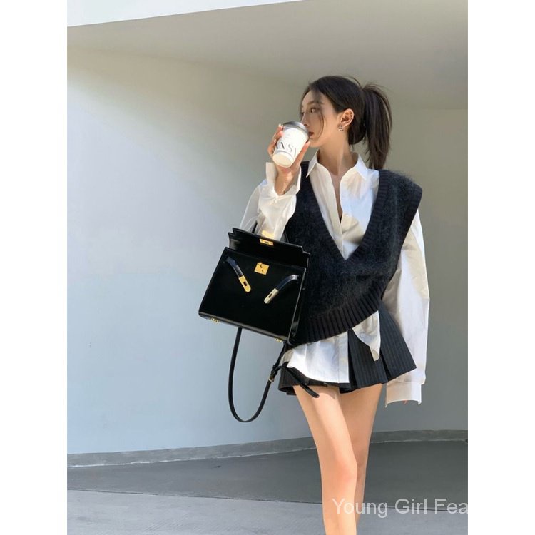 Áo Khoác Len Nữ Cộc Tay Cổ Chữ v Thời Trang