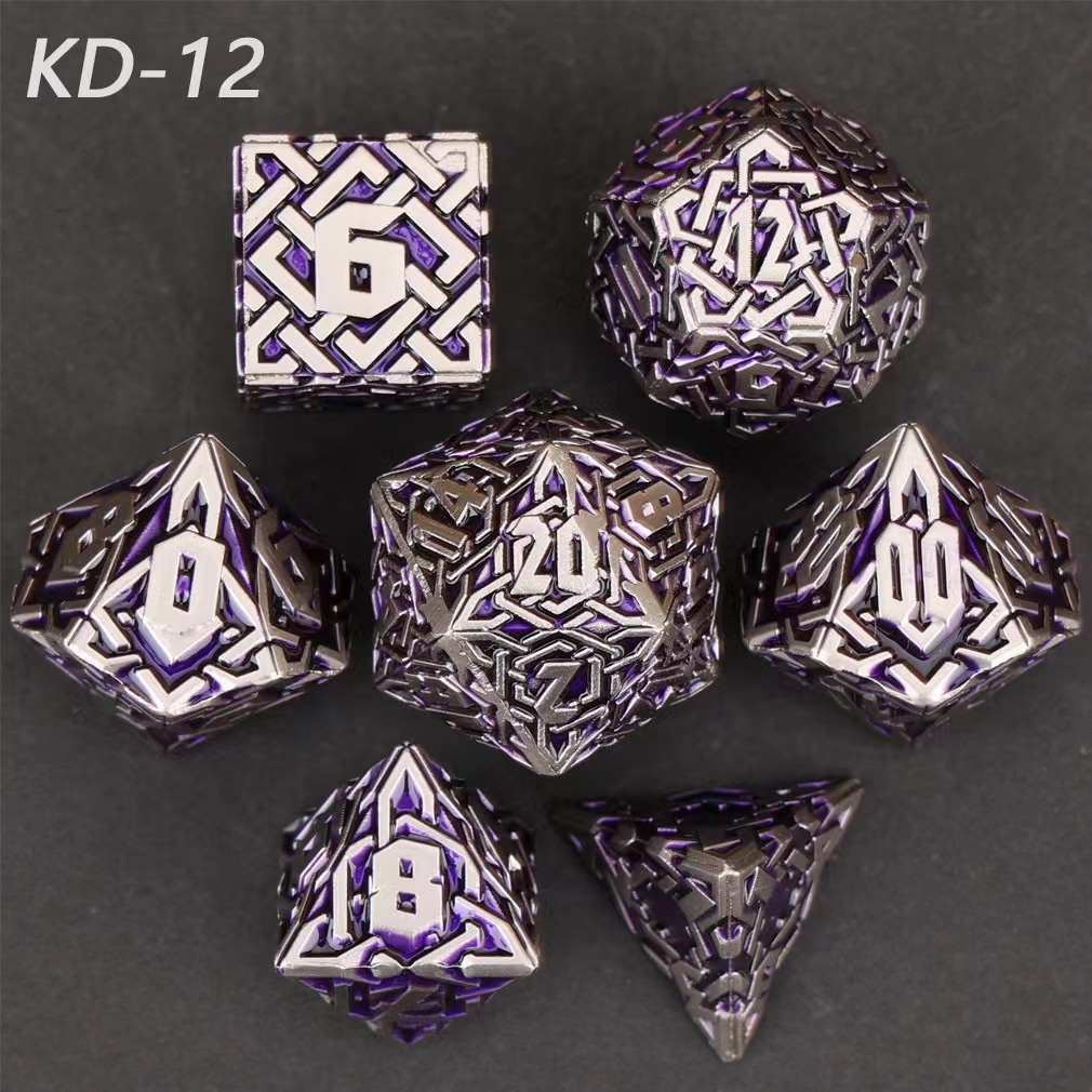 Bộ 7 Xúc Xắc Bằng polyhedral Kim Loại Màu Vàng Đen Dùng Chơi game rpg
