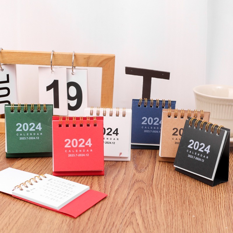 Lịch Để Bàn mini Họa Tiết Hoạt Hình Dễ Thương 2024