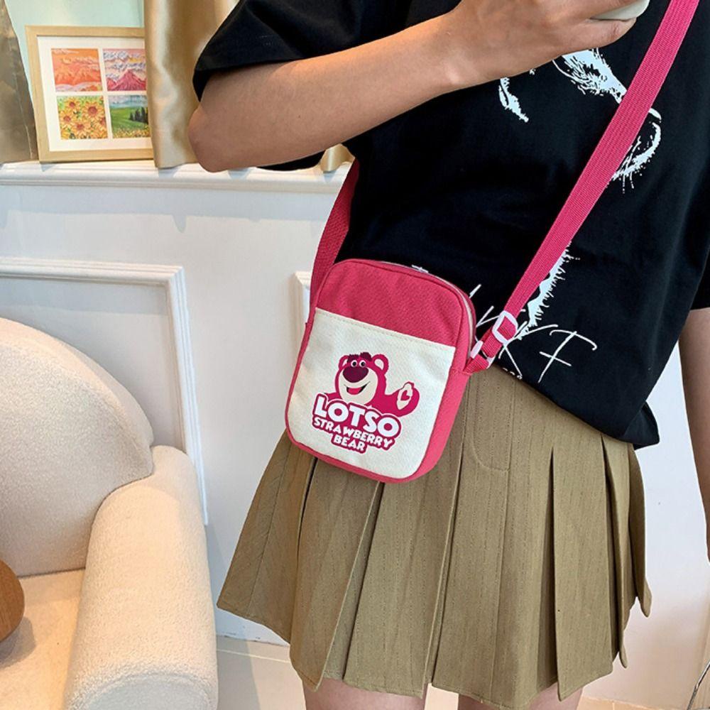 Dallas1 Túi canvas Đeo Chéo Đựng Đồ Trang Điểm / Điện Thoại Họa Tiết Gấu Dâu Tây Hoạt Hình Dễ Thương