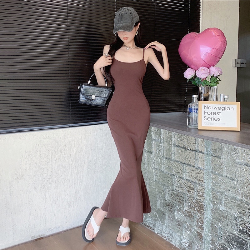 Đầm Đuôi Cá Hai Dây Dài Qua Gối Màu Đen Thời Trang Mùa Hè Cho Nữ