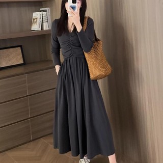 Cozok đầm tay dài cổ chữ v xếp ly ôm eo phong cách