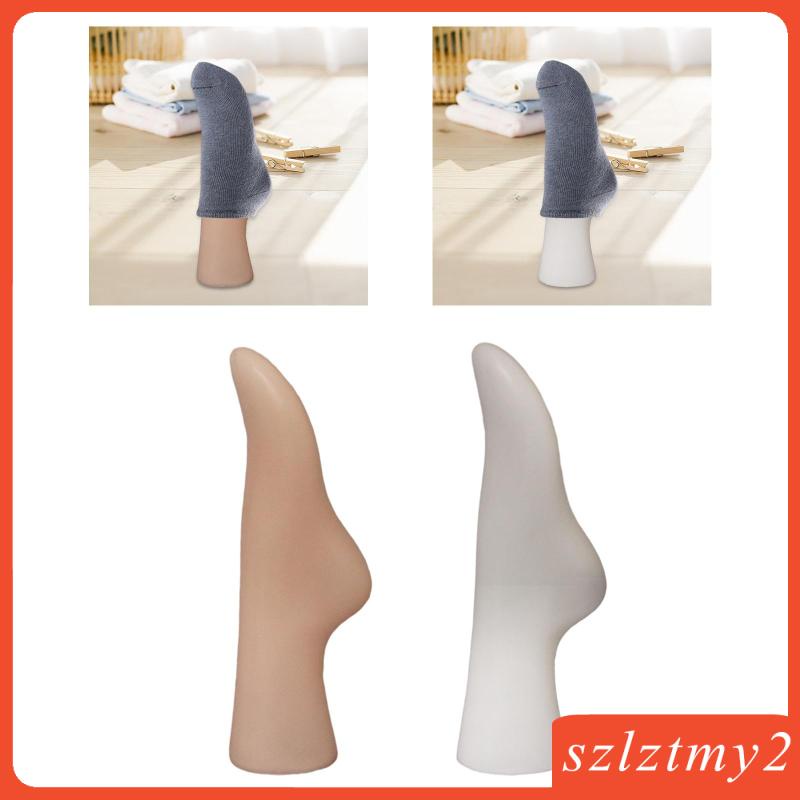 Ma Nơ Canh Nữ Trưng Bày Vớ Chân Vừa Trưng Bày Cho Cửa Hàng sandal Tại Nhà