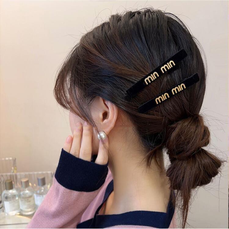 Kẹp tóc mái phủ nhung đen ĐÍNH CHỮ VÀNG tiểu thư phong cách sang trọng K145