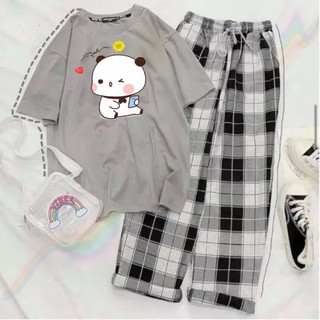 QUẦN ÁO NỮ, SET ÁO GẤU CHƠI ĐIỆN THOẠI KÈM QUẦN KẺ VÀ QUẦN ỐNG RỘNG ( CÓ BÁN LẺ ) -DVGIT