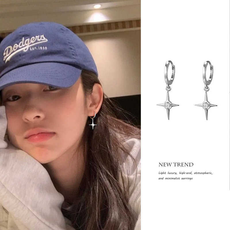 Một Cặp Bông Tai Ngôi Sao / Chữ Thập / Hình Học Bất Đối Xứng Phong Cách hip hop Cá Tính