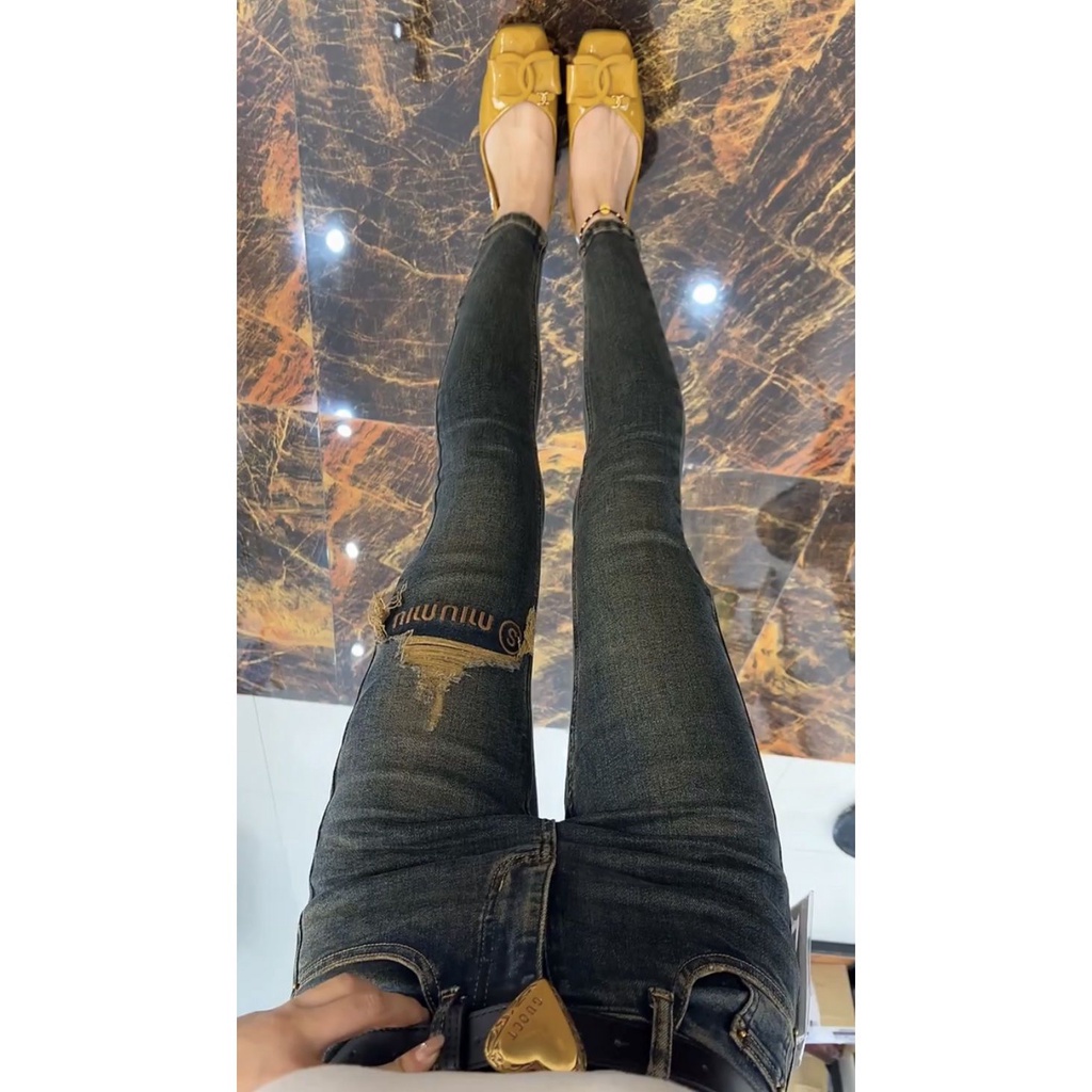 Hàng Châu Âu Mùa Thu 2023 Quần Jean skinny Mỏng Ôm Mắt Cá Chân Dễ Phối Đồ Màu Sắc Nhìn Thấy Phong Cách Mới Mùa Thu Cho Nữ