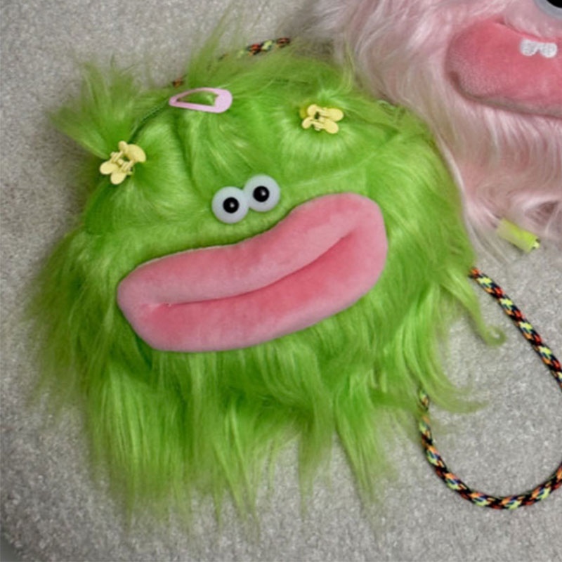 Túi Đeo Chéo Hình Búp Bê Hoạt Hình Bằng Lông Nhung Dễ Thương Xinh Xắn