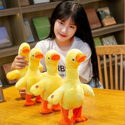 Đồ chơi nhồi bông vịt poka nhại giọng nói biết đi có 120 bài hát pin sạc usb tiện lợi,