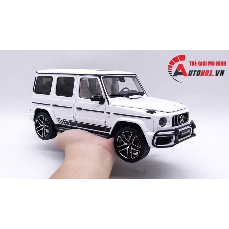Xe mô hình Mercedes-Benz Amg G63 tỉ lệ 1:18 Almost Real 8100 tặng kèm ô tô tăng ô tô